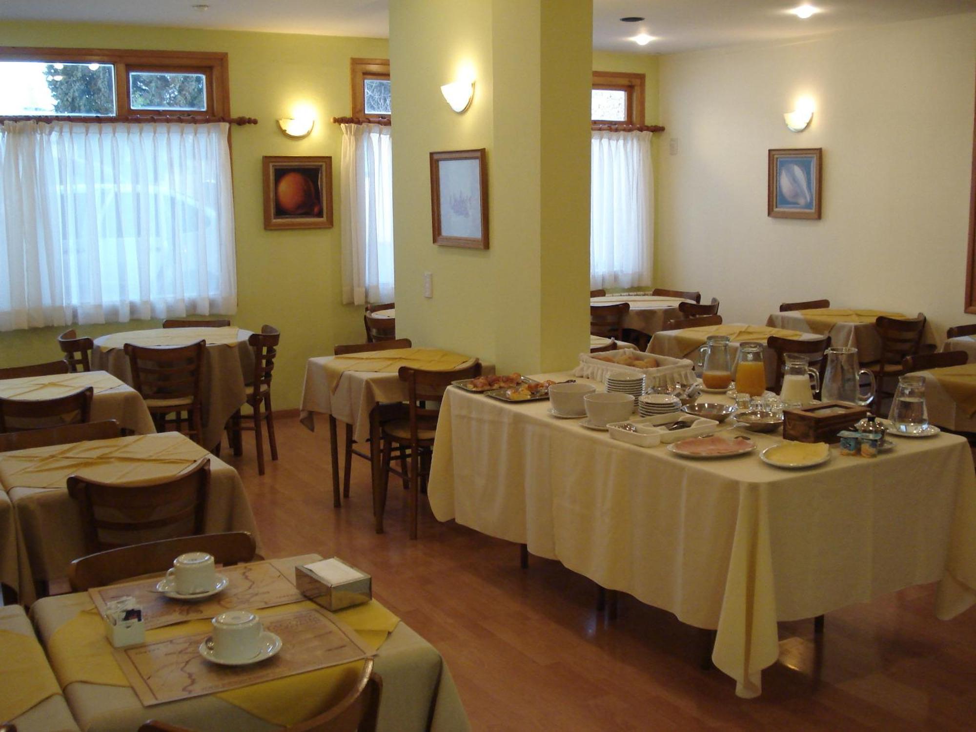 Patagonia Apart Hotel Puerto Madryn Exteriör bild
